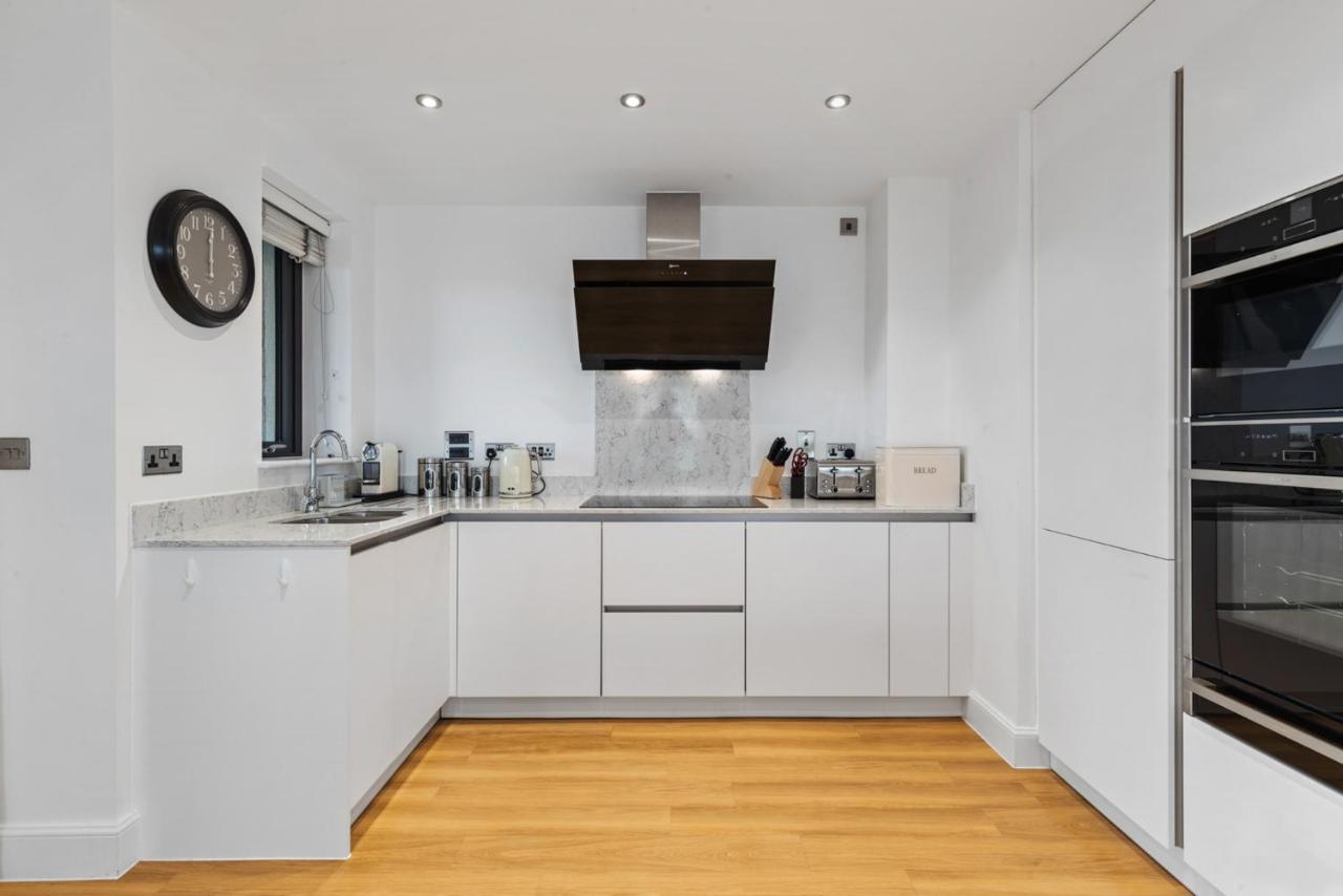 טנבי Apartment 8 Waterstone House - Luxury Apartment, Sea Views, Pet Friendly מראה חיצוני תמונה